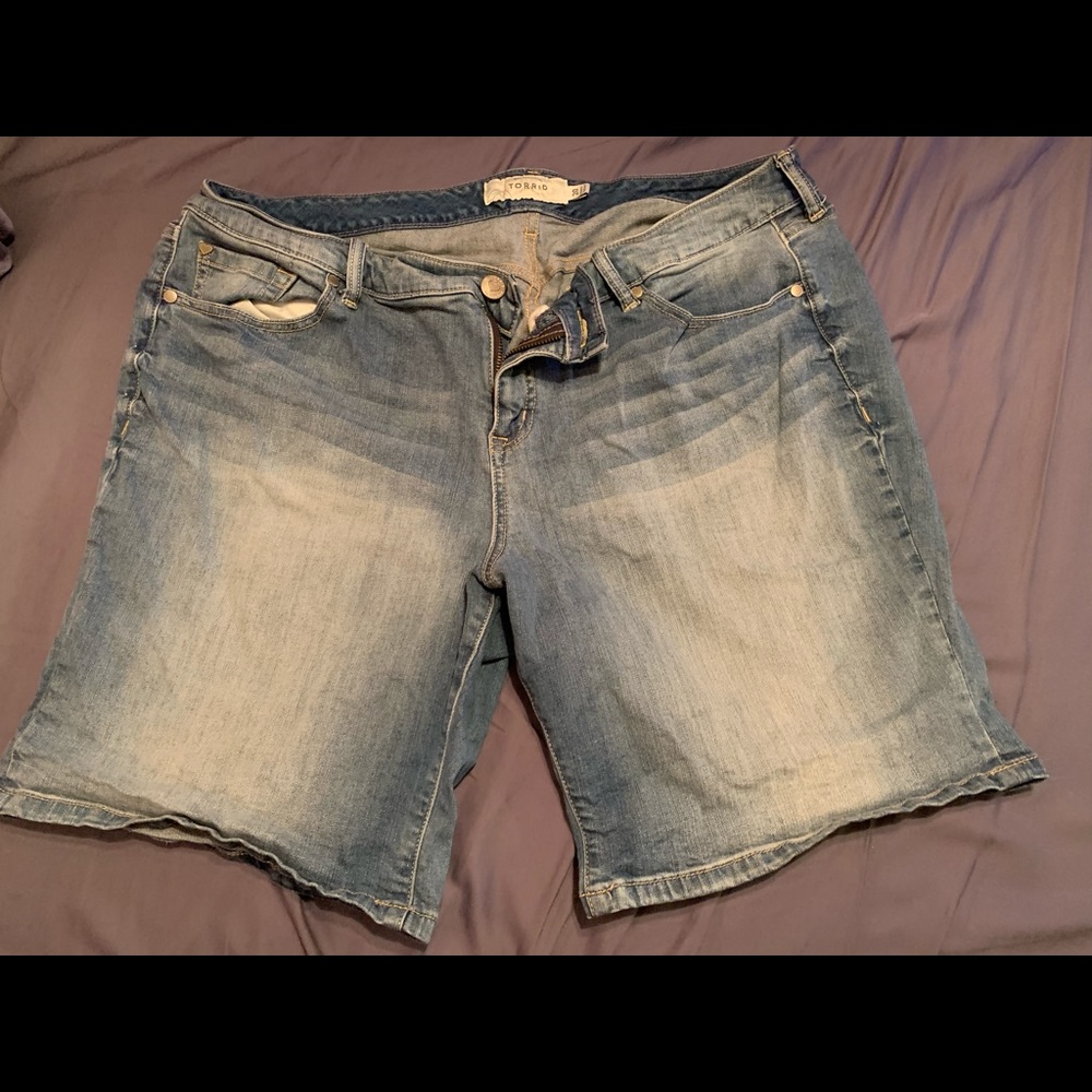 Torrid denim shorts plus Size 20